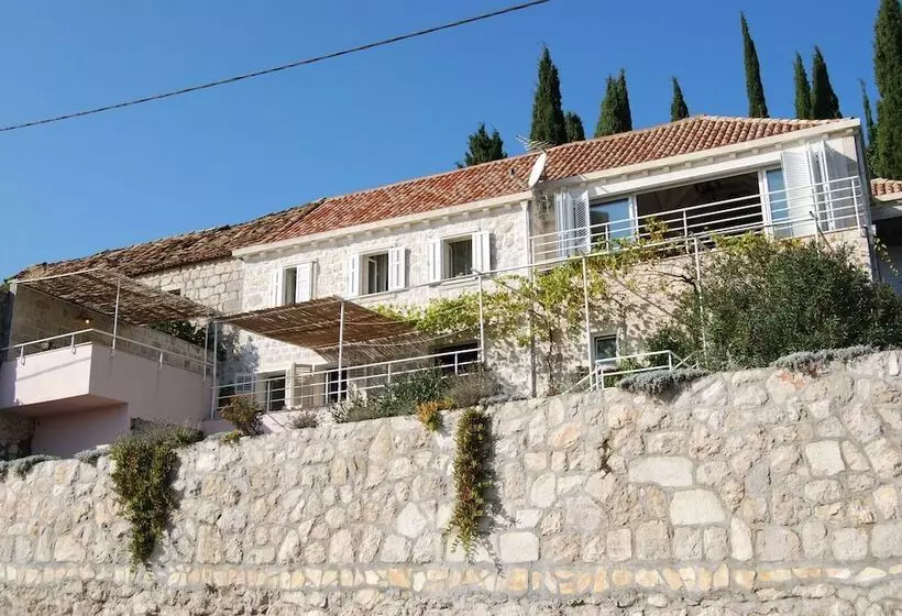 Villa Tony