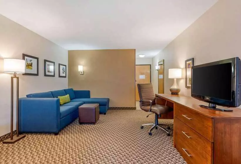 ホテル Comfort Inn & Suites Near Route 66