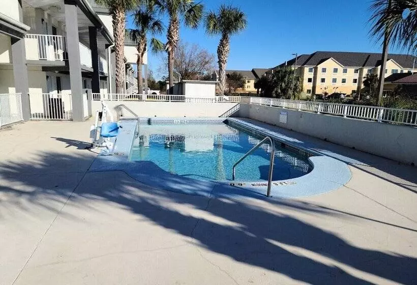 호텔 Baymont By Wyndham Marianna