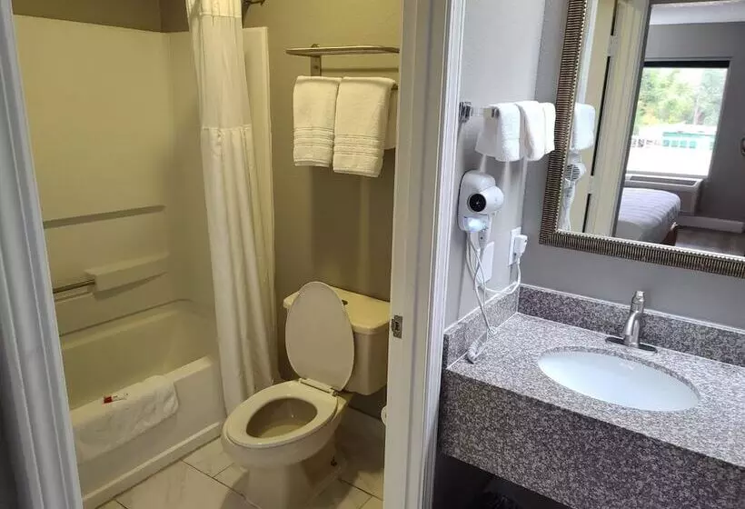 호텔 Baymont By Wyndham Marianna