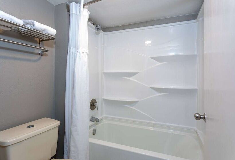 호텔 Baymont By Wyndham Marianna