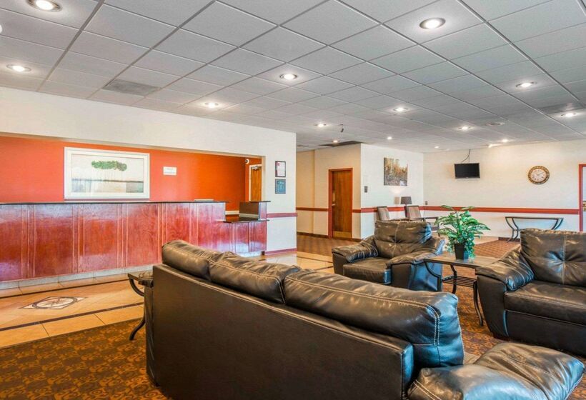 هتل Clarion Inn And Events Center Pueblo North