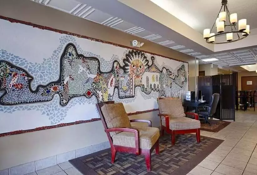 Отель Econo Lodge