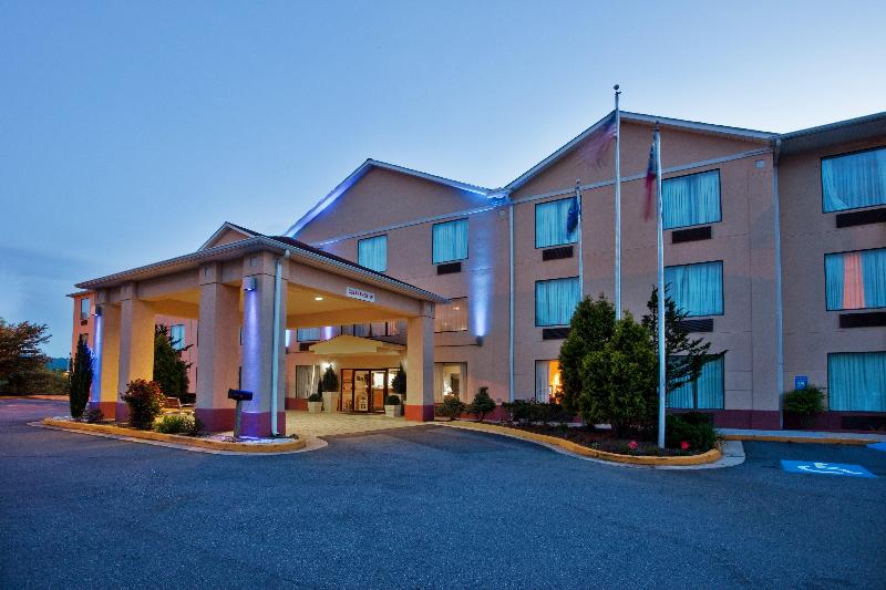 Holiday Inn Express Hotel & Suites Hiawassee, An Ihg