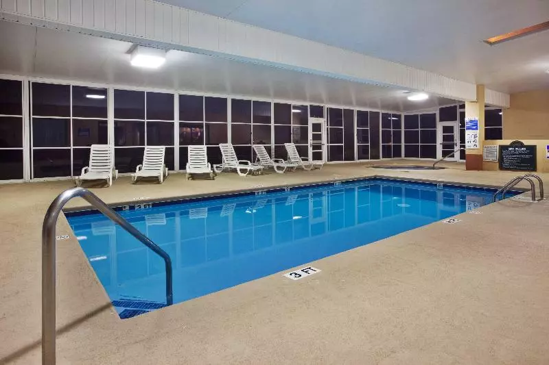 Holiday Inn Express Hotel & Suites Hiawassee, An Ihg