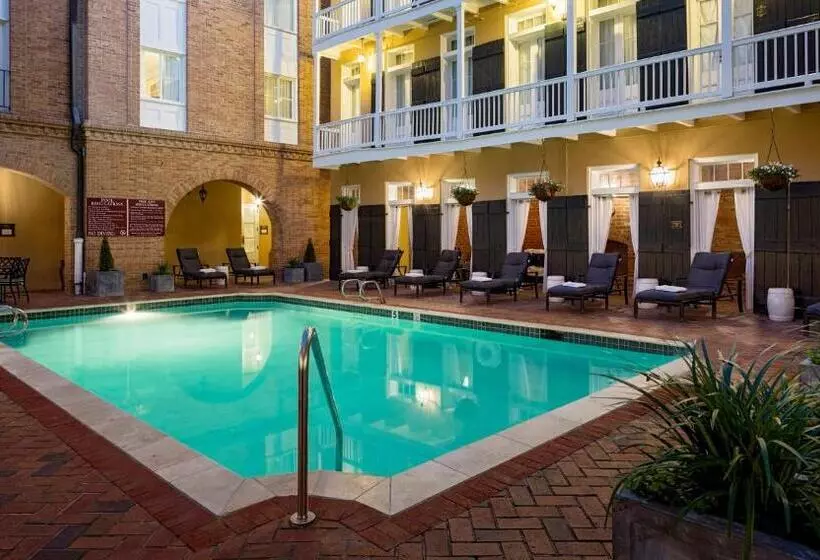 Holiday Inn Hotel French Quarter Chateau Lemoyne, An Ihg