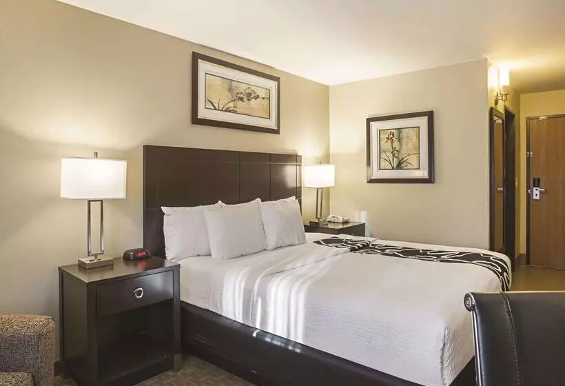 هتل La Quinta Inn By Wyndham Olympia  Lacey