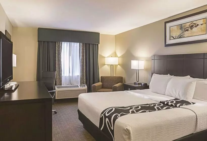 هتل La Quinta Inn By Wyndham Olympia  Lacey