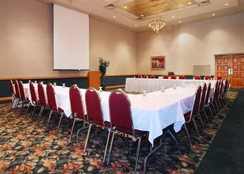 ホテル Rodeway Inn Conference Center
