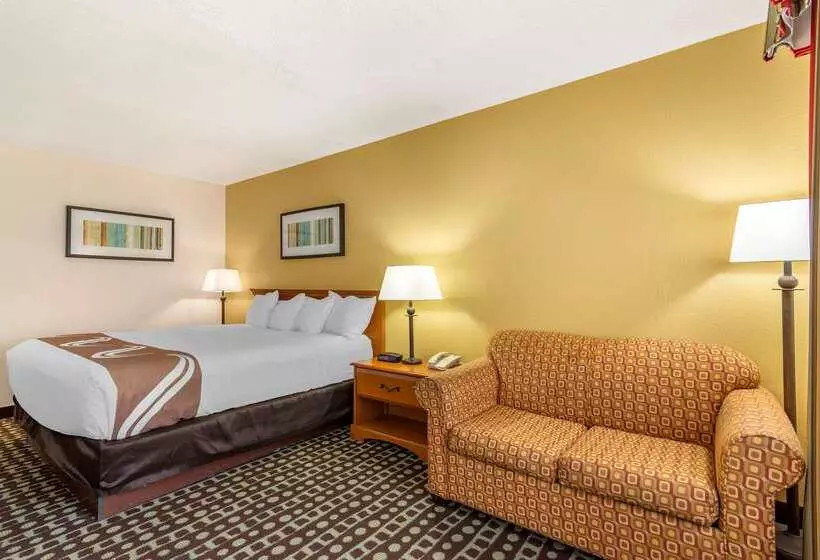ホテル Quality Inn Fayetteville Near Historic Downtown Square