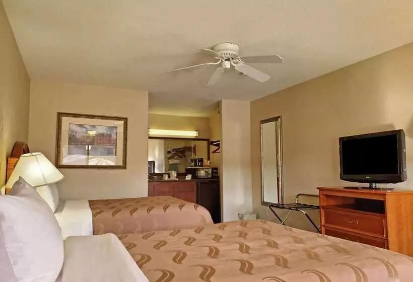 Отель Spark By Hilton Santa Nella On I 5