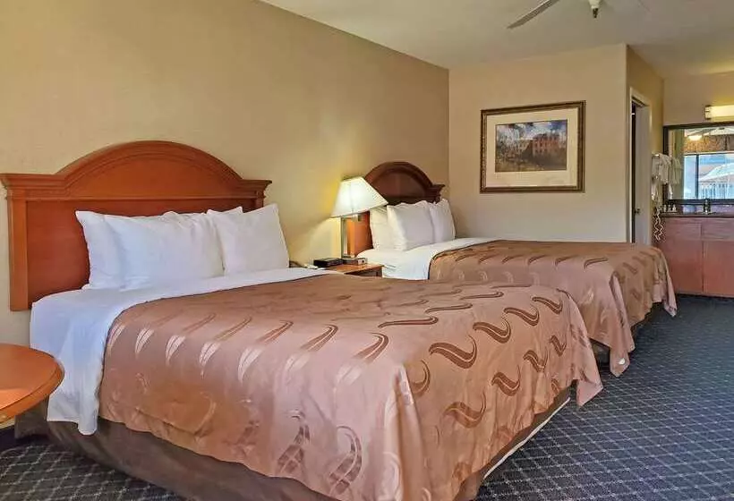 Отель Spark By Hilton Santa Nella On I 5