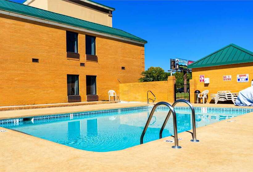 Отель Quality Inn Whiteville North
