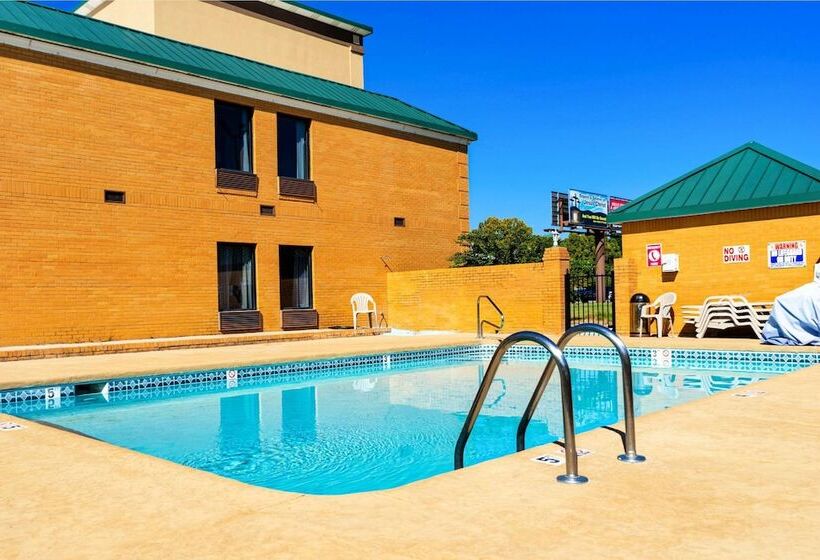 Отель Quality Inn Whiteville North