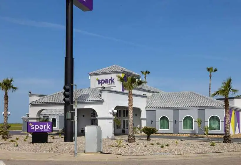 ホテル Spark By Hilton Santa Nella On I 5