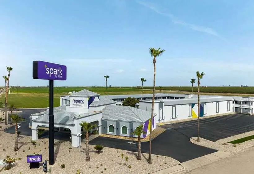 ホテル Spark By Hilton Santa Nella On I 5