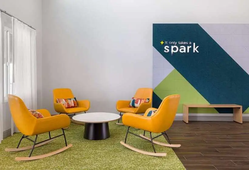 ホテル Spark By Hilton Santa Nella On I 5