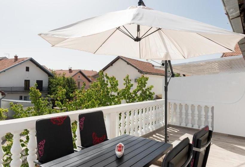 Apartment Mia Vodice