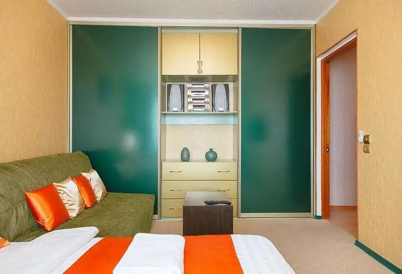 Apartments 5 Zvezd V Centre Goroda Na Leningradskom 12a