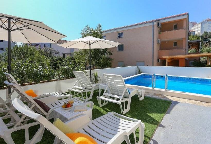 Bruno S Poolside Retreat