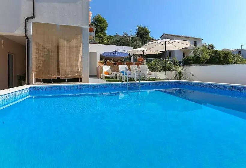 Bruno S Poolside Retreat