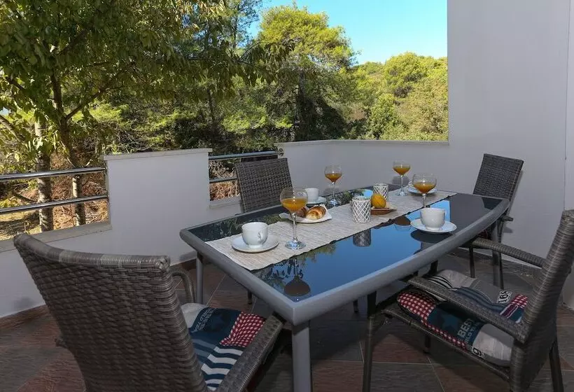 Bruno S Poolside Retreat