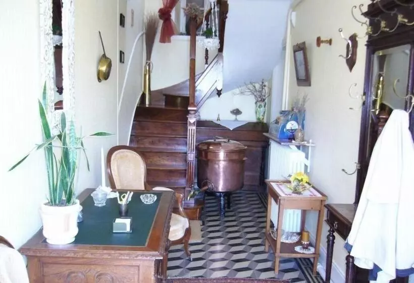 Aamiaismajoitus (B&B) Ferme De Dauval