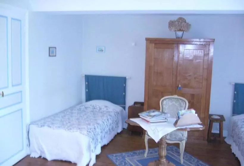 Aamiaismajoitus (B&B) Ferme De Dauval