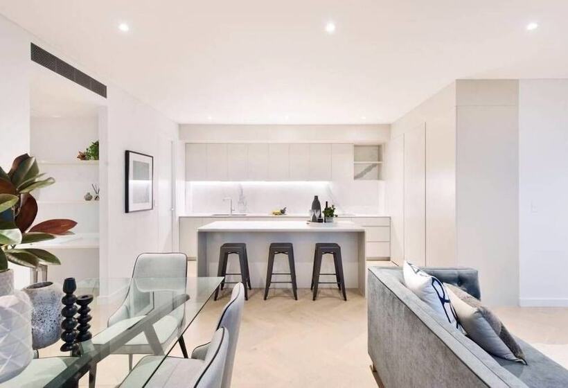 Brand New Lux Water View 3bd With Parking