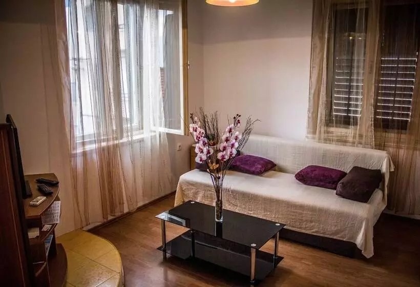 Rosmarinus Rubic Studio