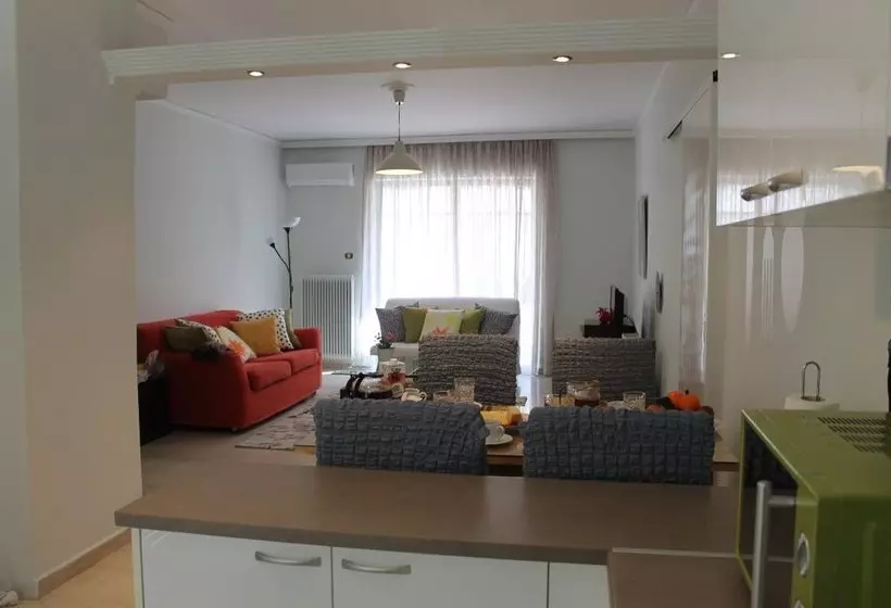 Spacy Stay Central Athinian Apartment