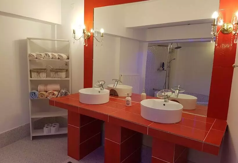 The Golden Brown Luxury Guesthouse