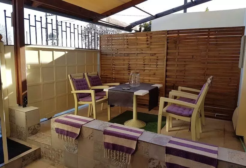 The Golden Brown Luxury Guesthouse