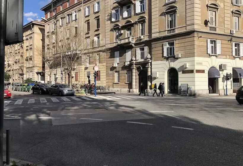 Apartments Galleria Chill