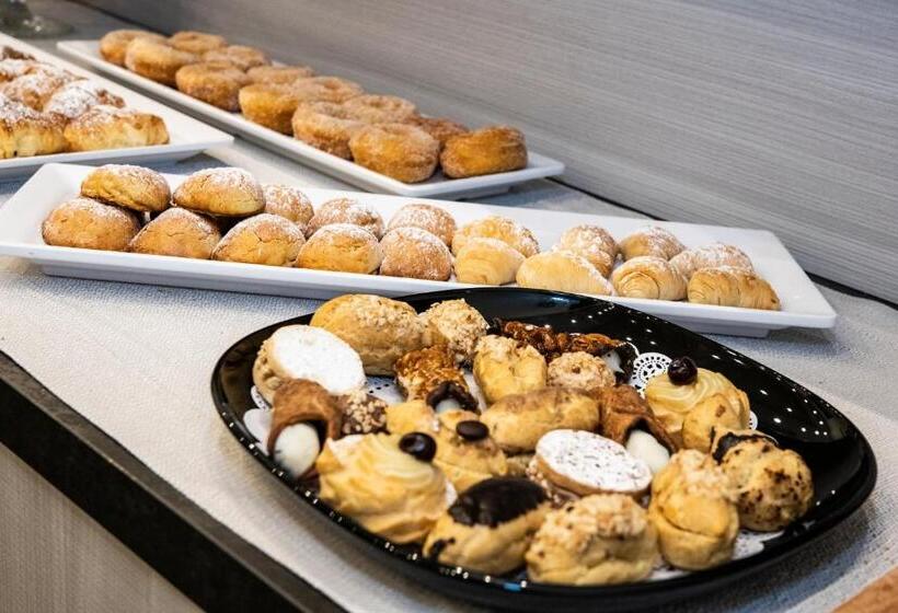 مسافرخانه Villa Elisio Hotel & Spa