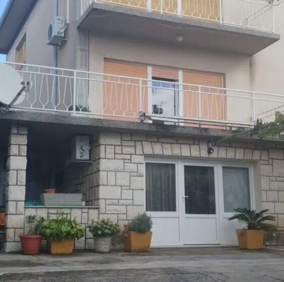 V&a Vacation Apartment