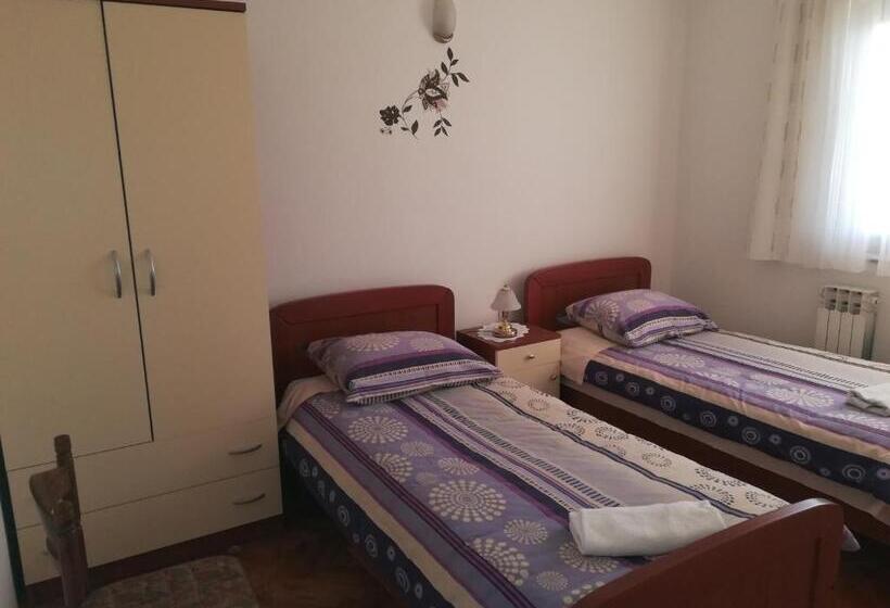 Pensione Guest House Krševan