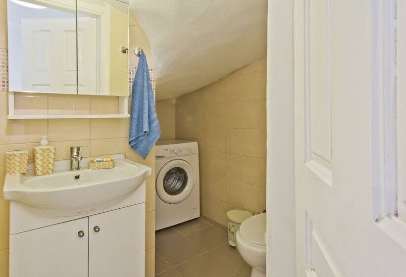 City Center Apartment