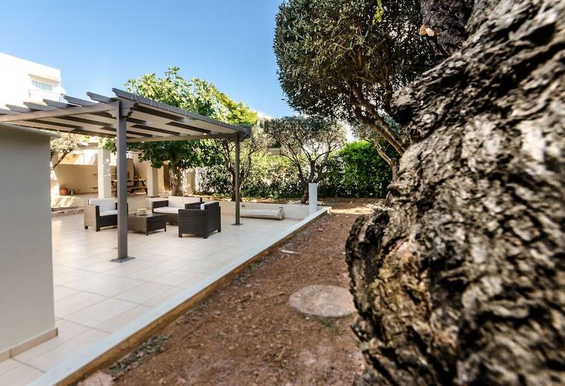 Glyfada  Aquarius Big Garden Villa