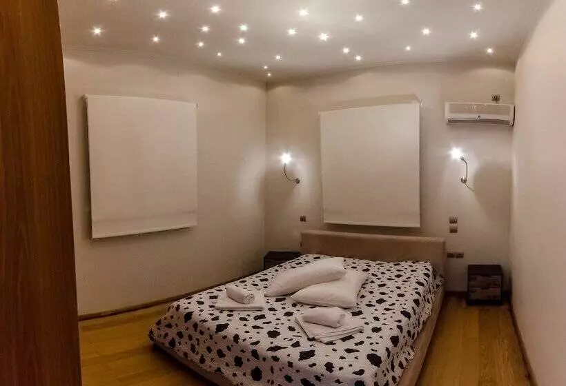 Glyfada  Aquarius Big Garden Villa