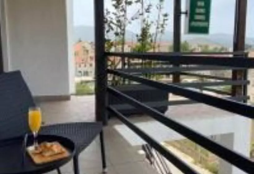 Majatalo Mediteran Hvar   Modern Rooms And Restaurant, B&b