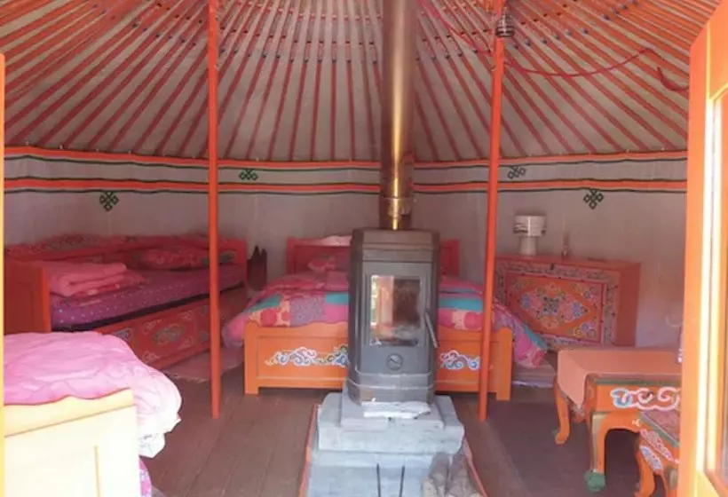 Majatalo Yourtes Du Moulin Bertrand