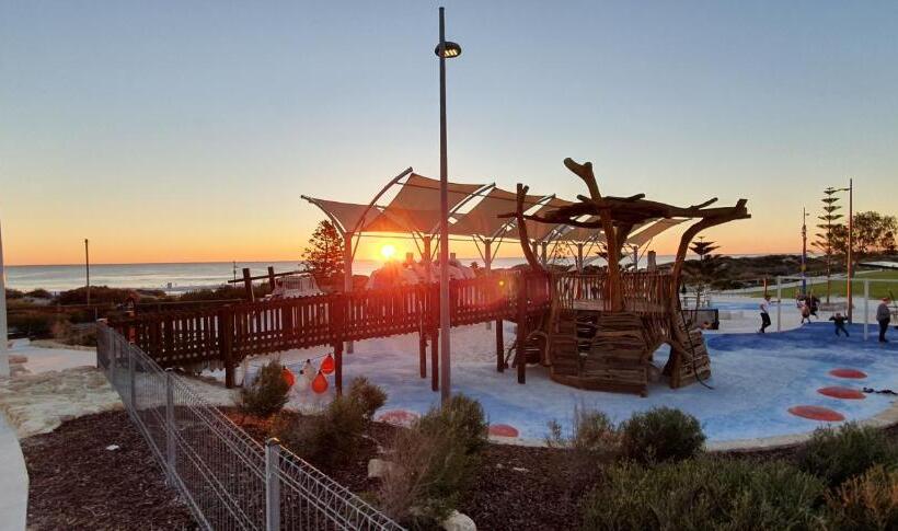 Summer Breeze   Holiday Or Business Apartment