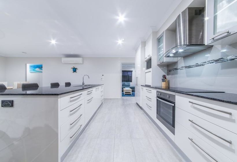 Whitsunday Sands Cannon Valley