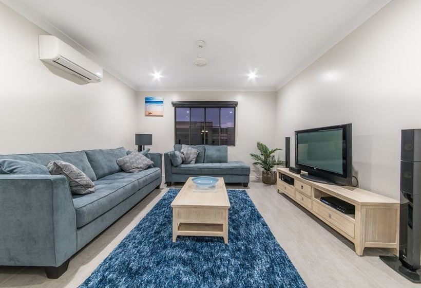 Whitsunday Sands Cannon Valley