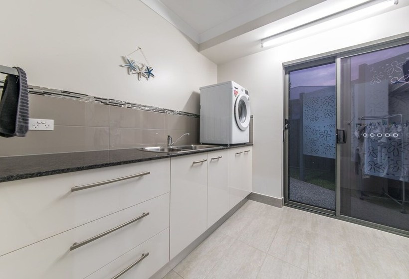 Whitsunday Sands Cannon Valley