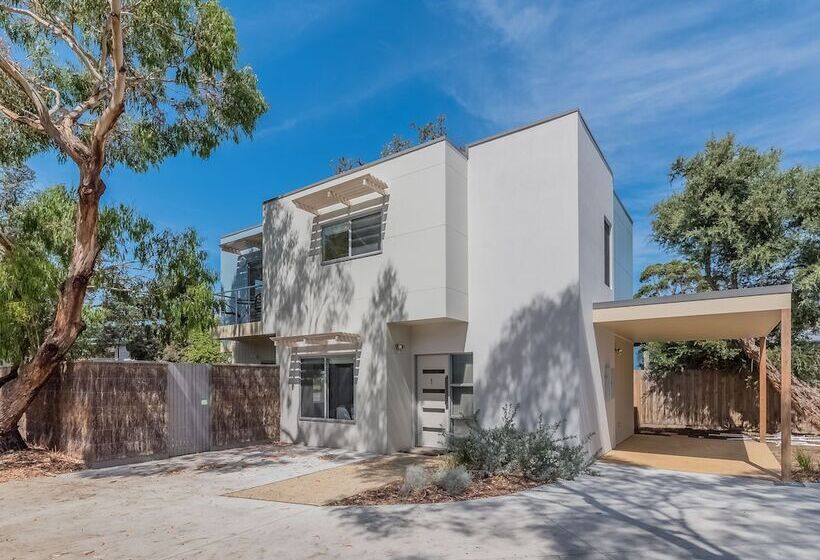 Broughton By The Beach