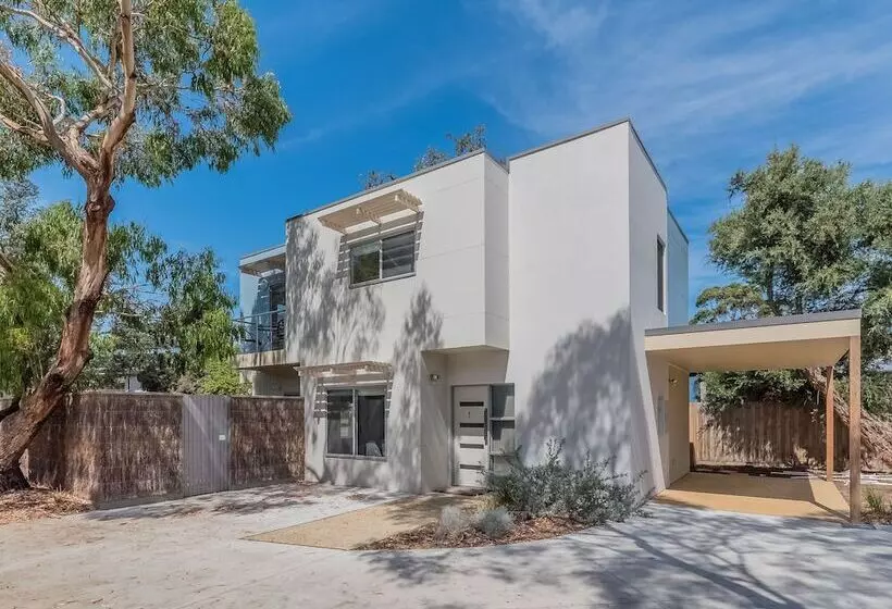 Broughton By The Beach