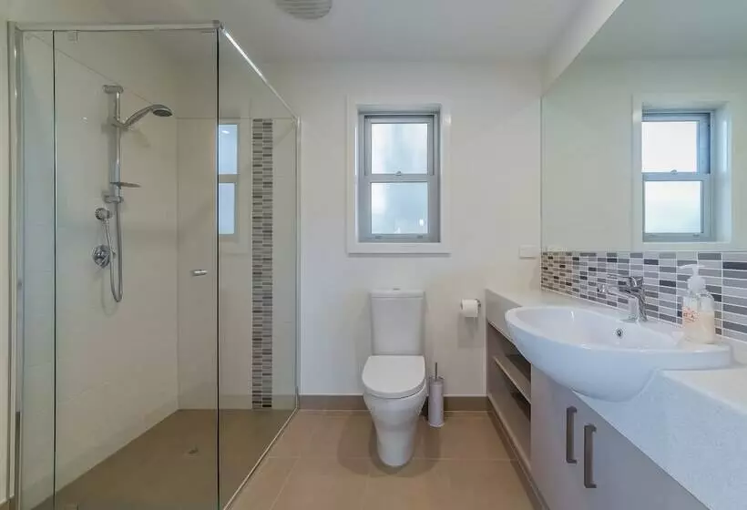 Broughton By The Beach