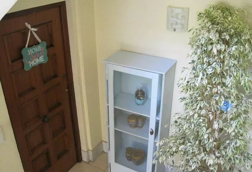 پانسیون Rafaela Guest House